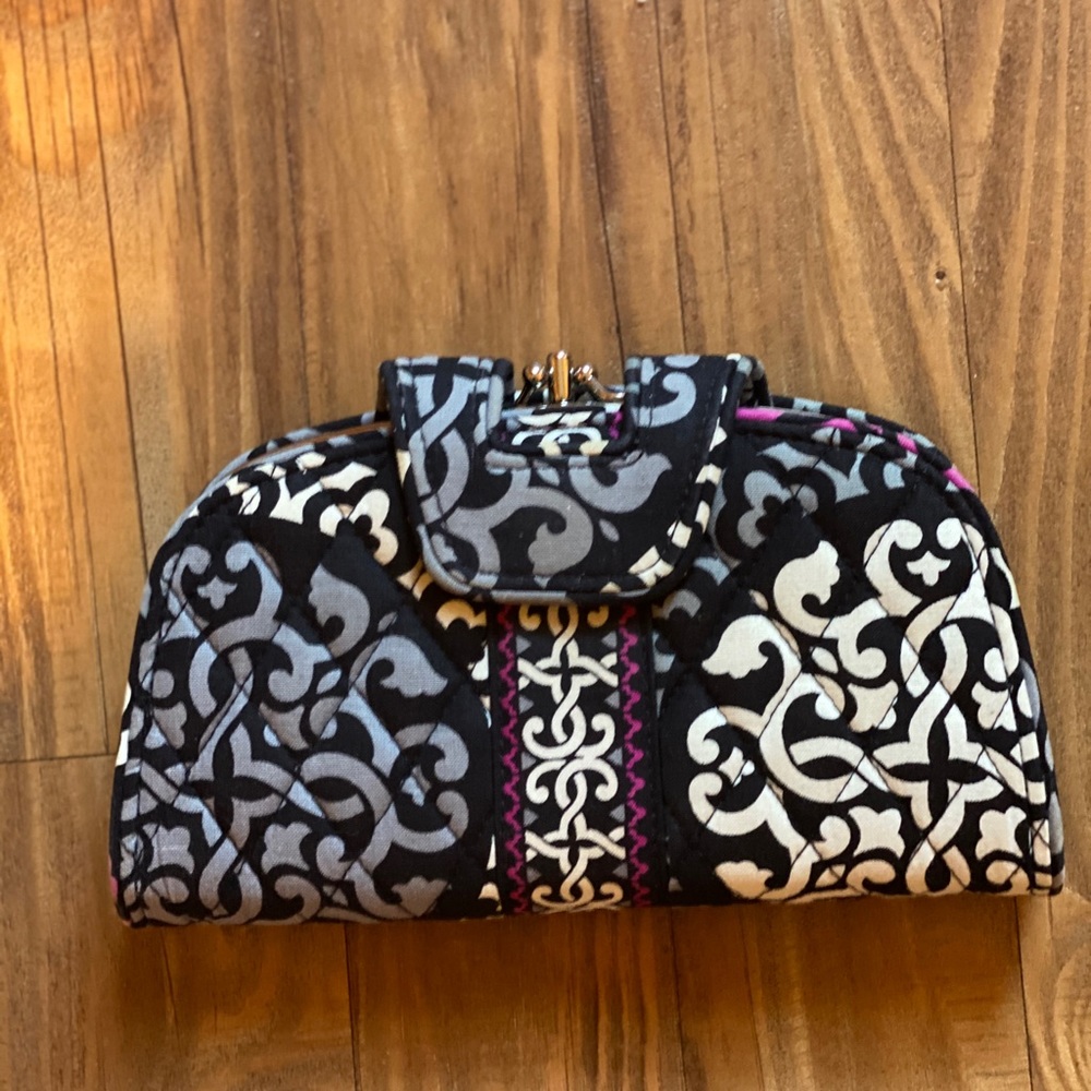 Vera Bradley Wallet Like New